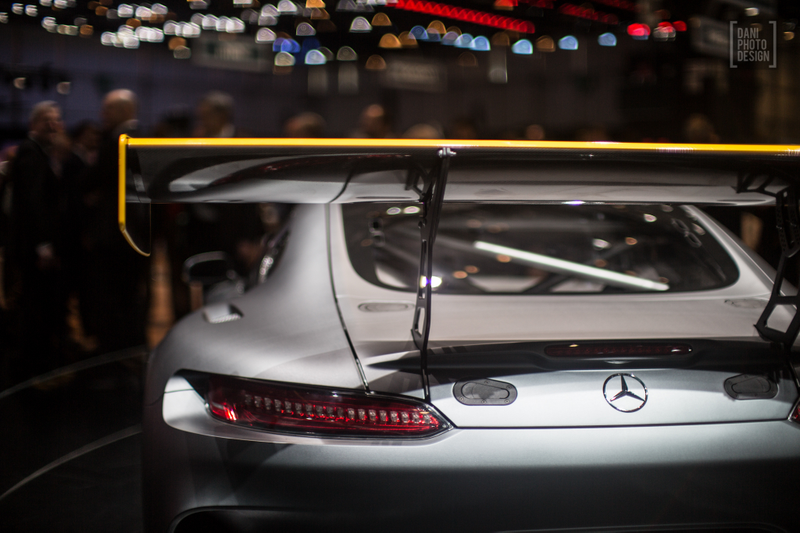 Illustration for article titled Get Closer To The Cars Of The Geneva Motor Show Than Humanly Possible